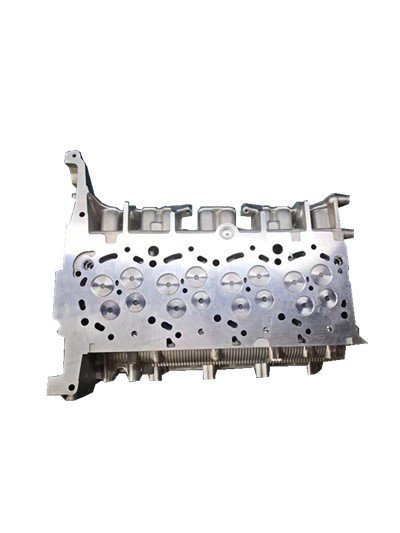 FORD TRANSIT 2.4L CYLINDER HEAD / ASSY